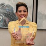 Danylsa Vargas recibe reconocimiento por su trayectoria en el III Congreso de Medios Digitales y Redes Sociales