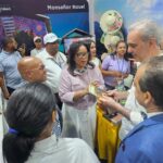 Luis Abinader recorre la Feria Regional del Libro Santiago 2026 y destaca participación de Monseñor Nouel