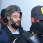 Tras una jornada de más de diez horas y cuatro intentos previos, la jueza Isis Muñiz impuso tres meses de prisión preventiva al fiscal Aurelio Valdez Alcántara.