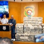 GOLPE TRAS GOLPE:INTERVIENEN OTRA NARCOLANCHA CON CARGAMENTO DE 595 PAQUETES DE PRESUNTA COCAÍNA