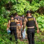 DNCD INTERVIENE EN SECTOR BARRANCA DE LA VEGA; OCUPA DROGAS, UNA PISTOLA Y CHALECO ANTIBALAS